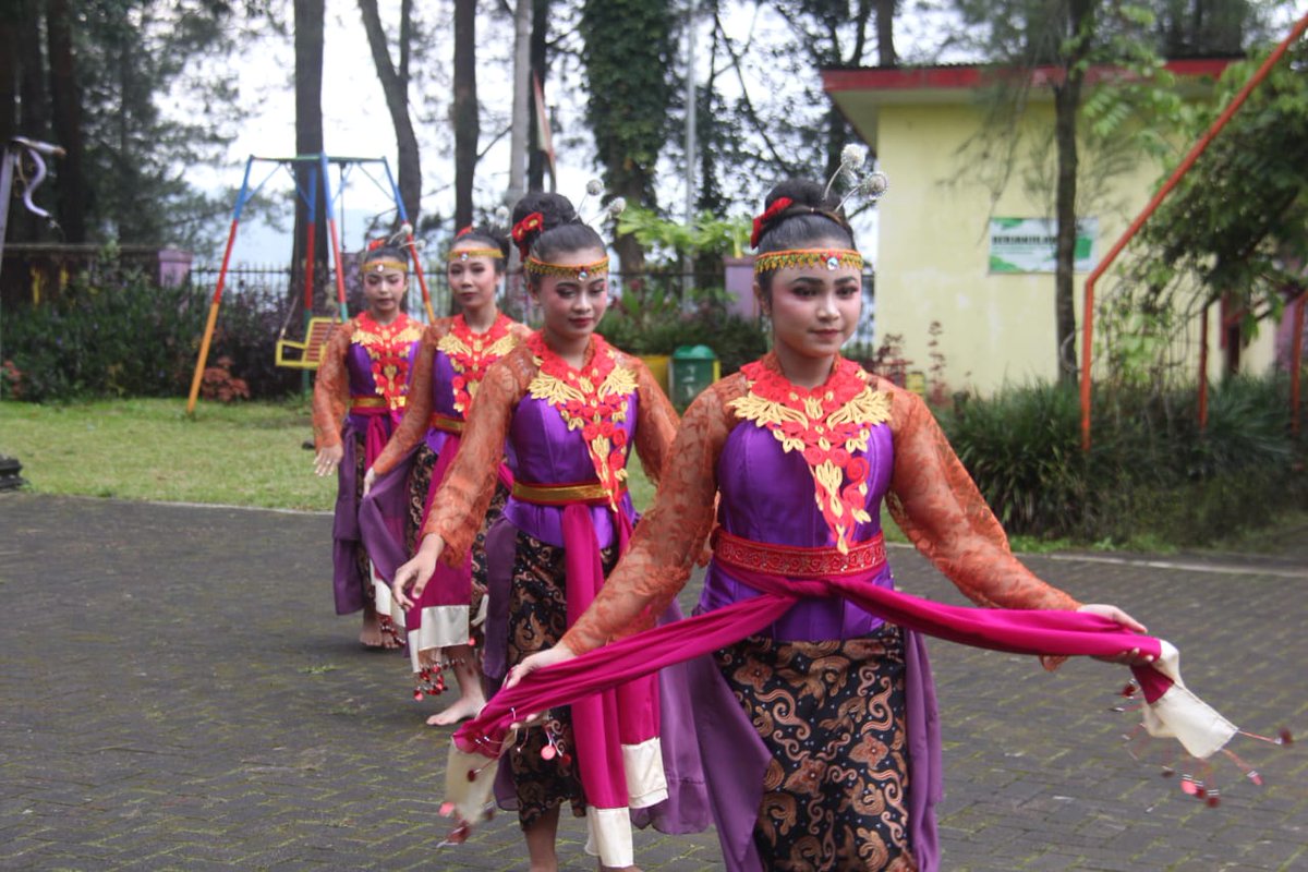 Disbudparekraf Jateng tweet media