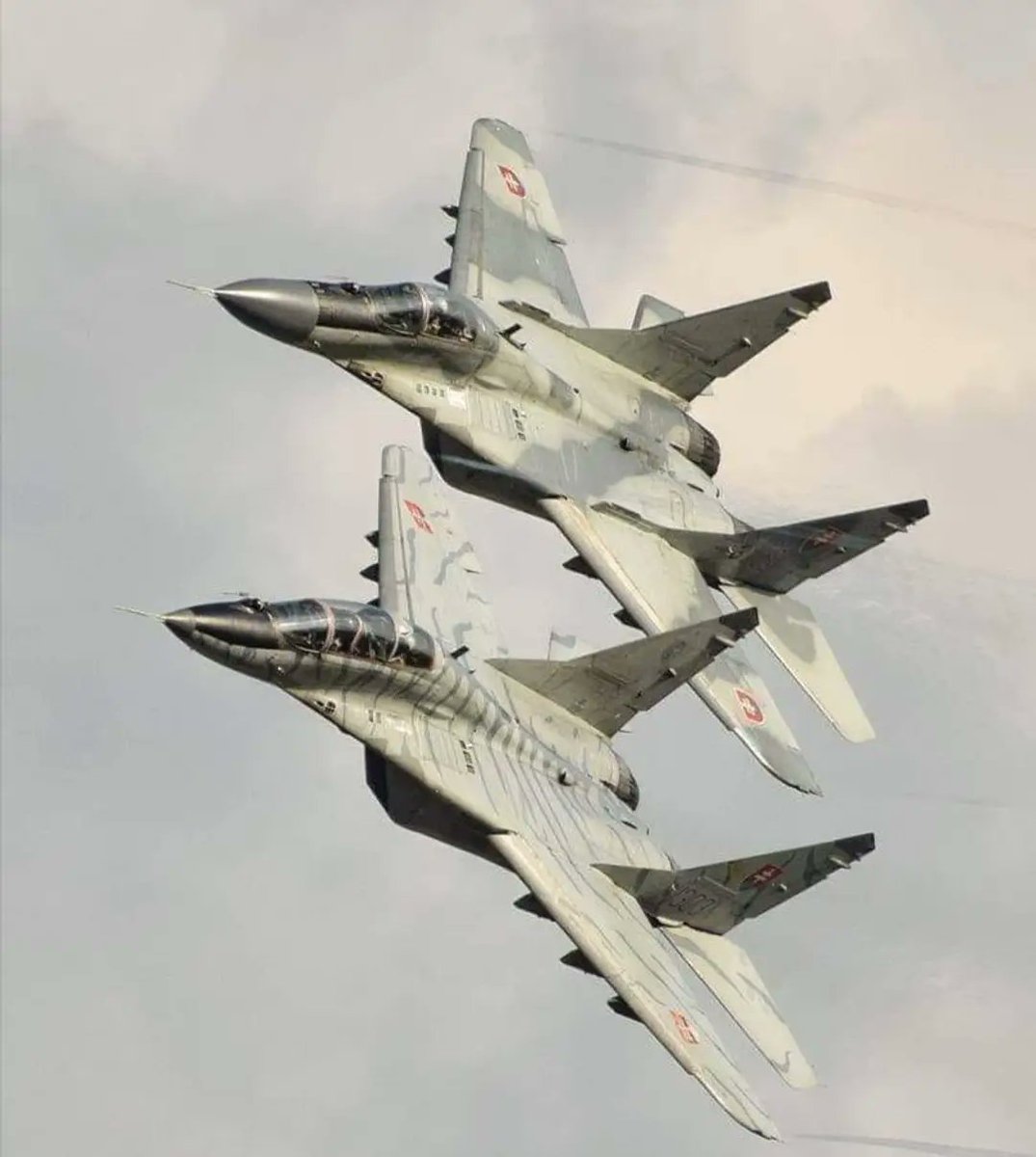 Sabados7's tweet photo. Photos of modernized MiGs and stored ones. Courtesy of MOD Slovakia and Flickr. https://t.co/U8YofT0Jfn