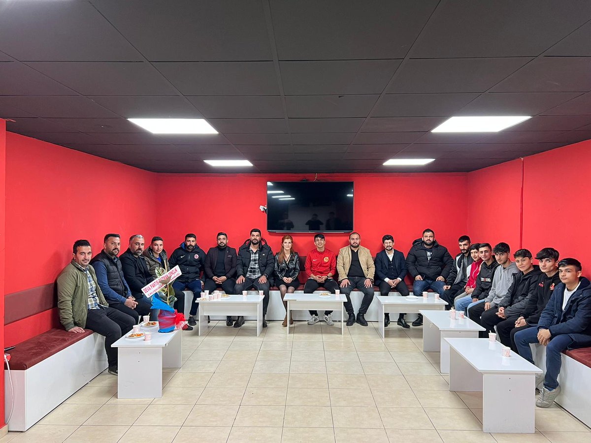 Genç Deva Batman tweet media