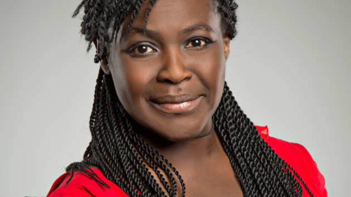 Booktrust's tweet image. ROLL CALL! 

Hands up if you and your class are joining us for our #BookTrustRepresents virtual author visit with Dr Maggie Aderin-Pocock at 10am! ✋