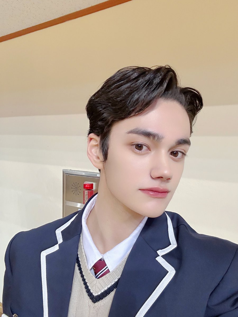 fantasyboys_'s tweet image. 뮤비 촬영을 했는데 너무 좋았습니다!👍❣️
바람이 너무 차서 힘들었지만🌀 너무 재미있었습니다!😆❤️

#소년판타지 #FANTASYBOYS 
#복대니얼 #DANIELHYUNOOLACHAPELLE