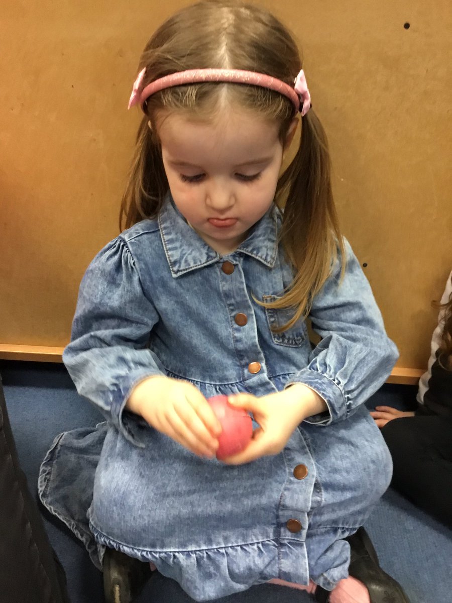 NurseryOPS's tweet image. The children are going to grow a red nose! The seeds are in the nose, we shook the seeds (the instructions said so!). #RedNoseDay2023 #opsscience #earlymaths #understandingtheworld