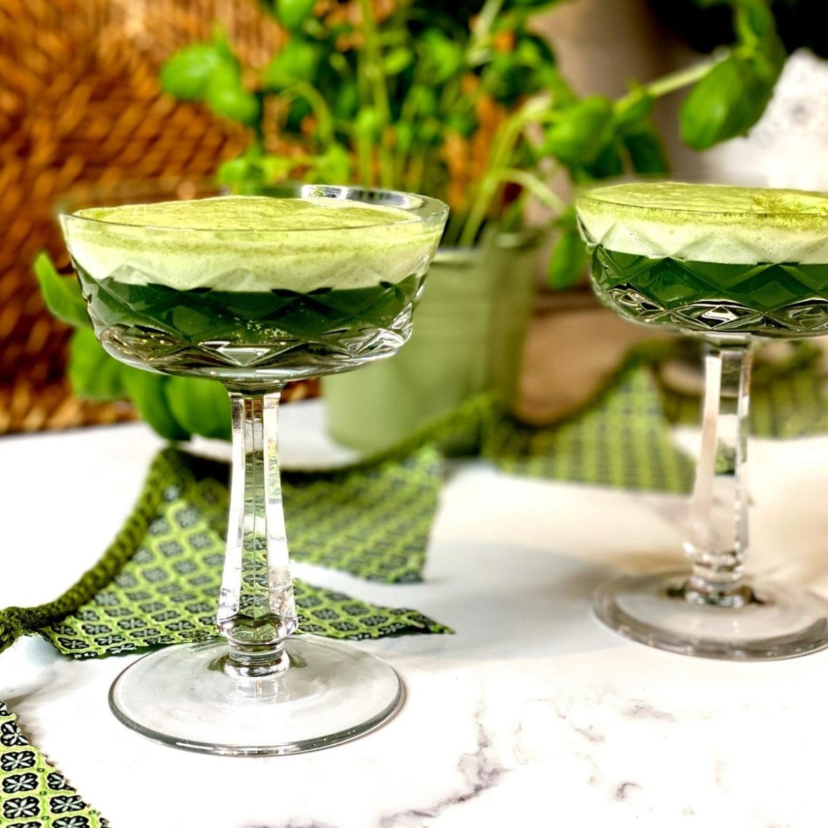 BallyknockenHCS's tweet photo. Feeling lucky with this refreshing Matcha Mocktail! ☘️ 🍹 

Celebrate St. Patrick's Day the green way! 😋

Happy St. Patrick's Day Everyone! 💚🤍🧡

#StPatricksDay #MatchaMocktail #HealthyCheers #Irishculture #slainte #stpatricksday2023 #ballyknockenhouse #wicklow https://t.co/YZTjkhGzg5