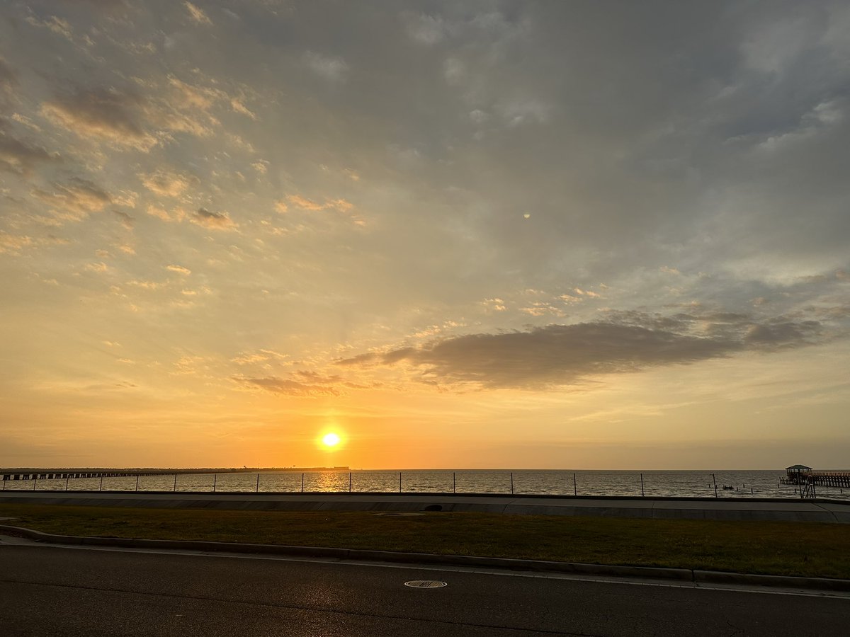 Good morning! Full of gratitude as I spent my morning walking by the moonlight and then going to sunrise Yoga flow taught by Amanda Walley <a href="/TreehouseBSL/">Treehouse Yoga Bay St Louis</a> The best morning…a real gift from God. #yogaeverydamnday