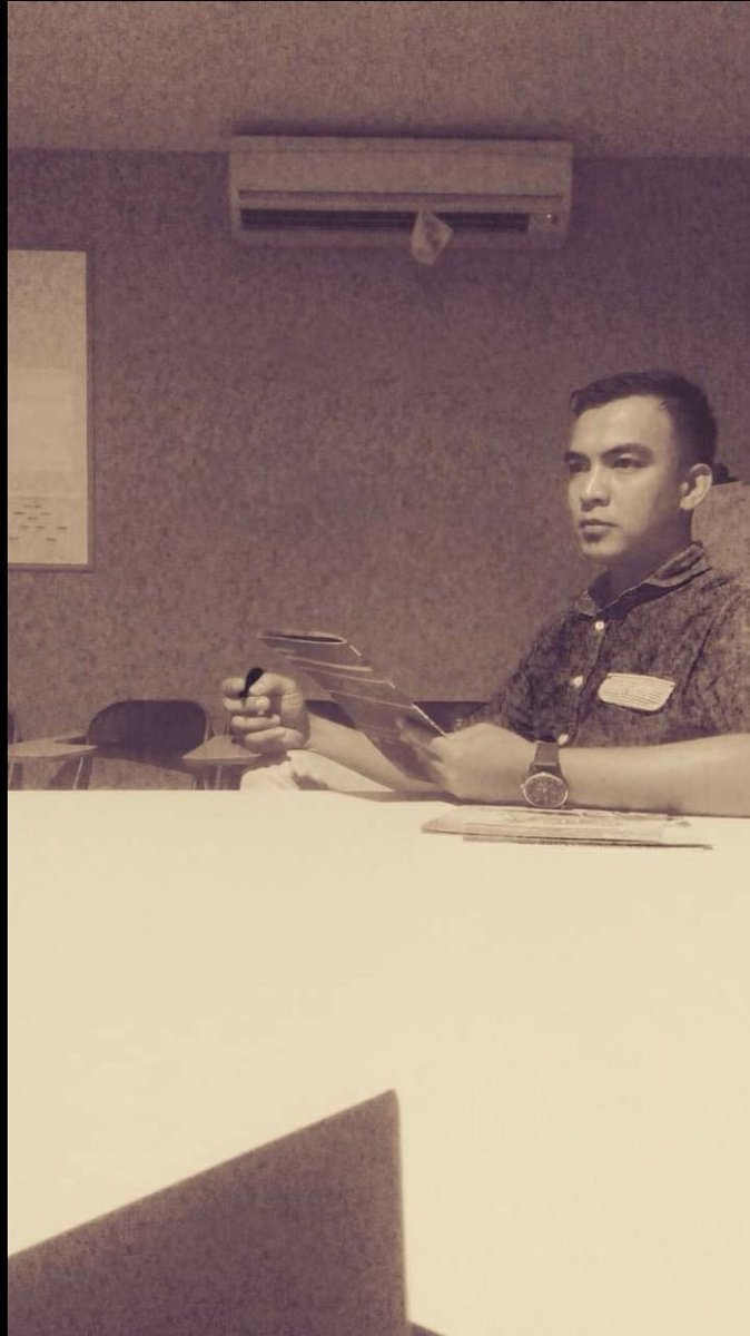 NaufalSim28's tweet photo. Hari yang melelahkan 😪 https://t.co/AJORkH9Dkr