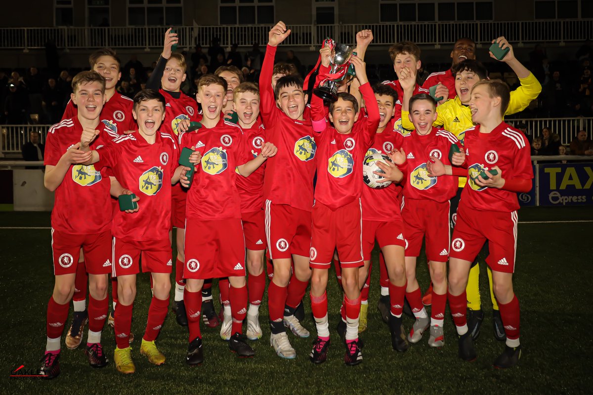 The first of our #kylfinals champions.

Congratulations, <a href="/wellingunited/">Welling United FC</a> U13s 👏🏆