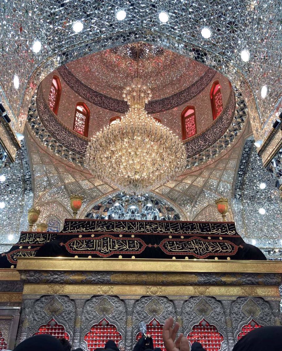 ENainwa's tweet photo. Sabse bara mera Khuda, karta raha aylaan Hussain ع 🤍 https://t.co/dzsXnonEgs