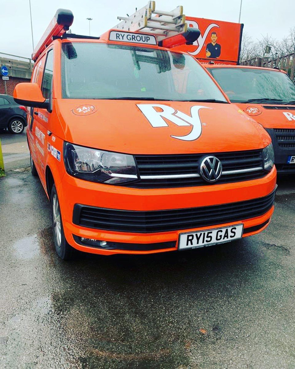 The_RyGroup's tweet photo. Van Number #39 has its new personalised number plate fitted. #Plumbing #Heating #Electrical #Gas #Drainage #Building #Renewables #HeatPumps #HandyMan #Decorating #Painting #Tiling #Kitchens #Bathrooms #Carpentry #Ry #RyGroup #RyGas #RySparks #RyBuild 🚚🍊 https://t.co/0f7lmWwsCO