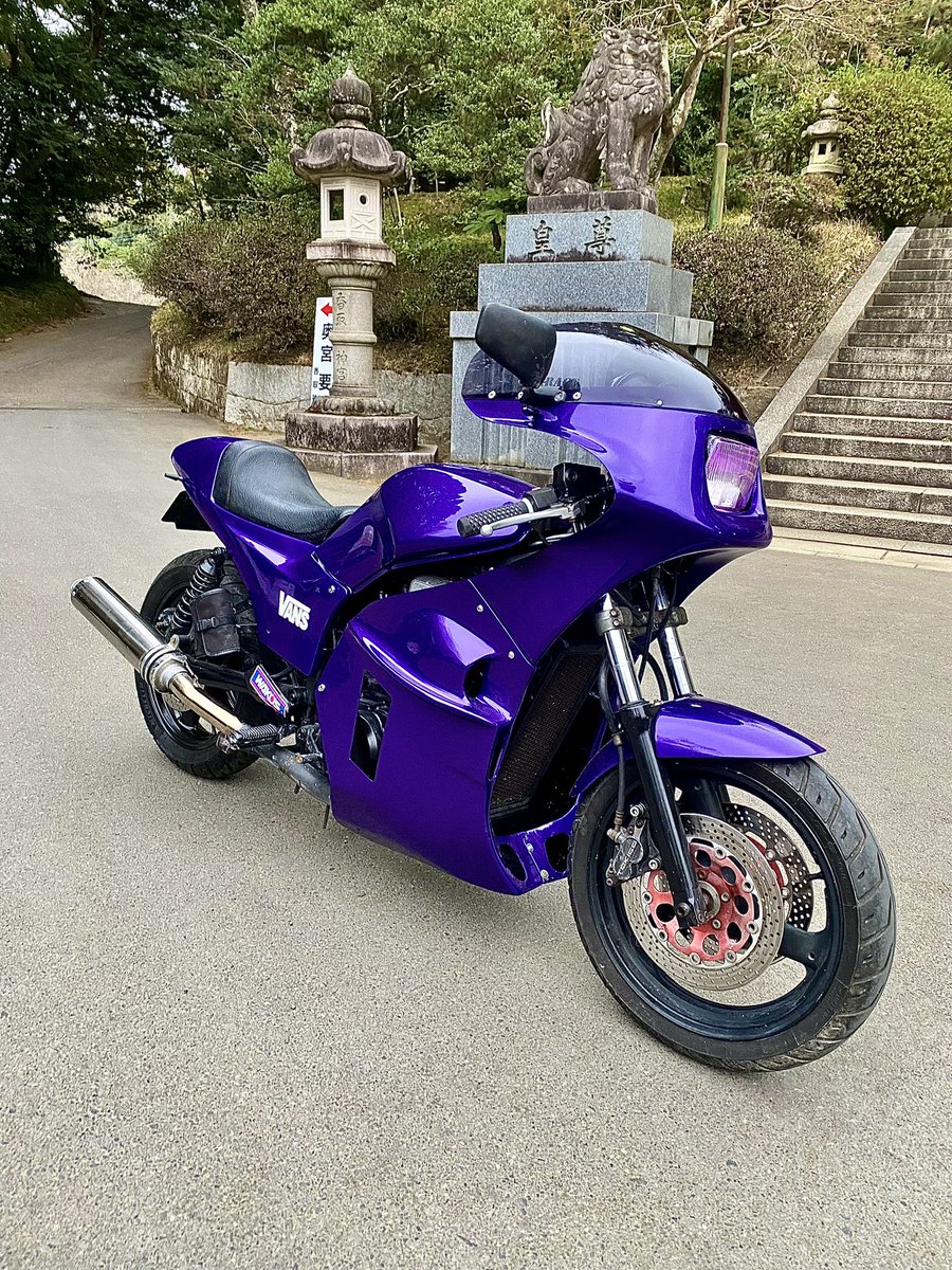 hagetemotuyoki's tweet photo. #VX800 鈑金と修正完了。色々作り替えたら、以前よりさらに楽しく走れるようになった。日々精進。 https://t.co/7iNHwsiQkz