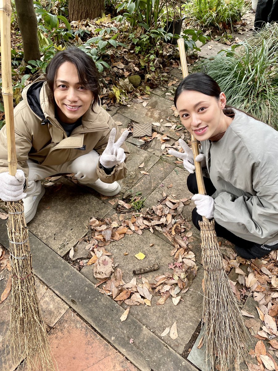 liaison_ex's tweet photo. #リエゾン日誌

いつかの
佐山先生（#山崎育三郎）＆志保先生（#松本穂香）と
佐山先生＆向山先生（#栗山千明）のツーショット🪴

#リエゾン 最終回は
現在【無料配信中】です🏡
ぜひ、リエゾンメンバーに会いにきてください🫧

▶︎TVer
https://t.co/E9lcketqsf
▶︎TELASA
https://t.co/9S6MBp6shJ https://t.co/783h9s40lf