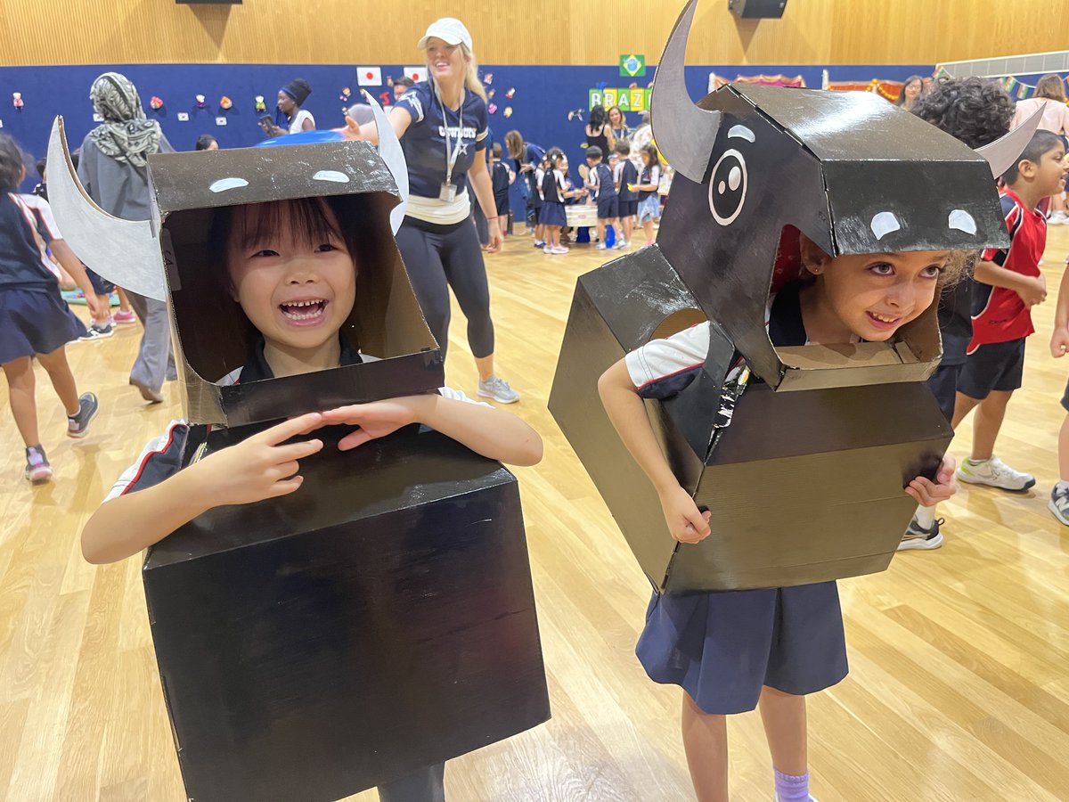 SAISSingapore's tweet photo. 3rd &amp; final day of #InternationalFiesta 2023! Our students at ELV tried out different cultural activities, while Woodleigh dressed up in their traditional costumes; showing off their dress in parades friends &amp; families.

#StamfordAmerican #CognitaWay #community #celebration https://t.co/5fPkGmE9Nt