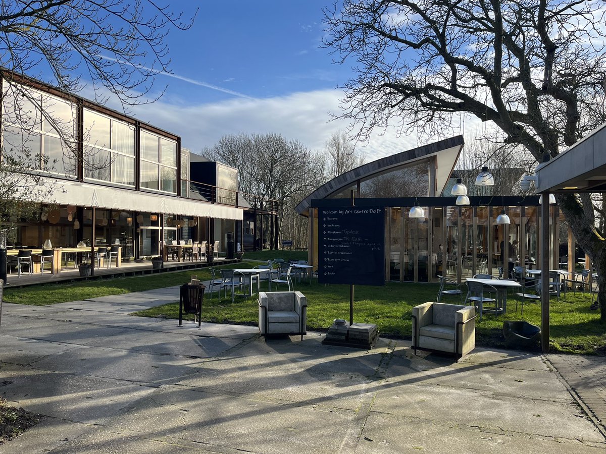 jannepapma's tweet photo. Wat een mooie locatie voor onze Summit Aging in Place! Samen met mantelzorgers, technologische ontwikkelaars, zorgprofessionals en onderzoekers praten we vandaag over toepasbare technologie voor het leven met dementie in de thuissituatie. @AlzheimerEMC @tudelft @erasmusuni https://t.co/hMWe59NIn4