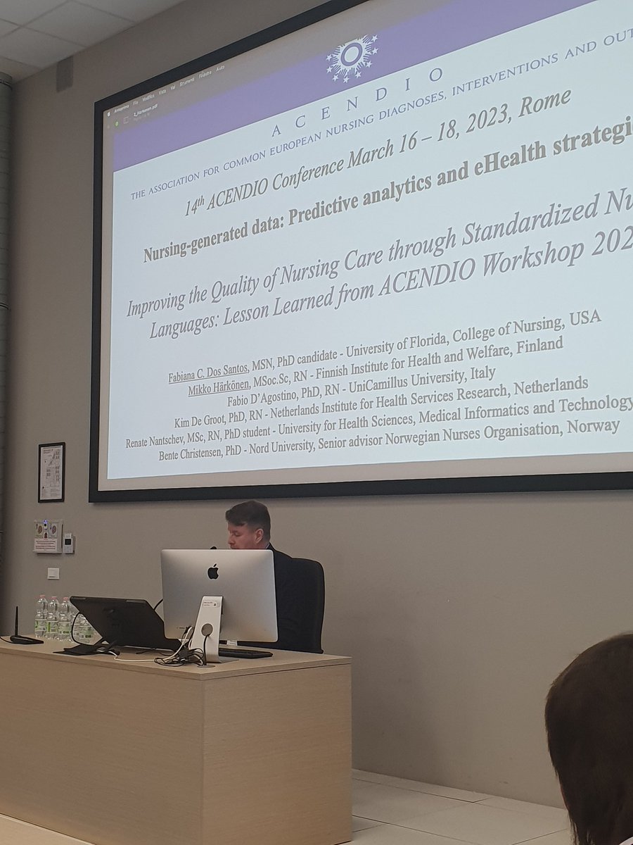 Kim de Groot tweet media