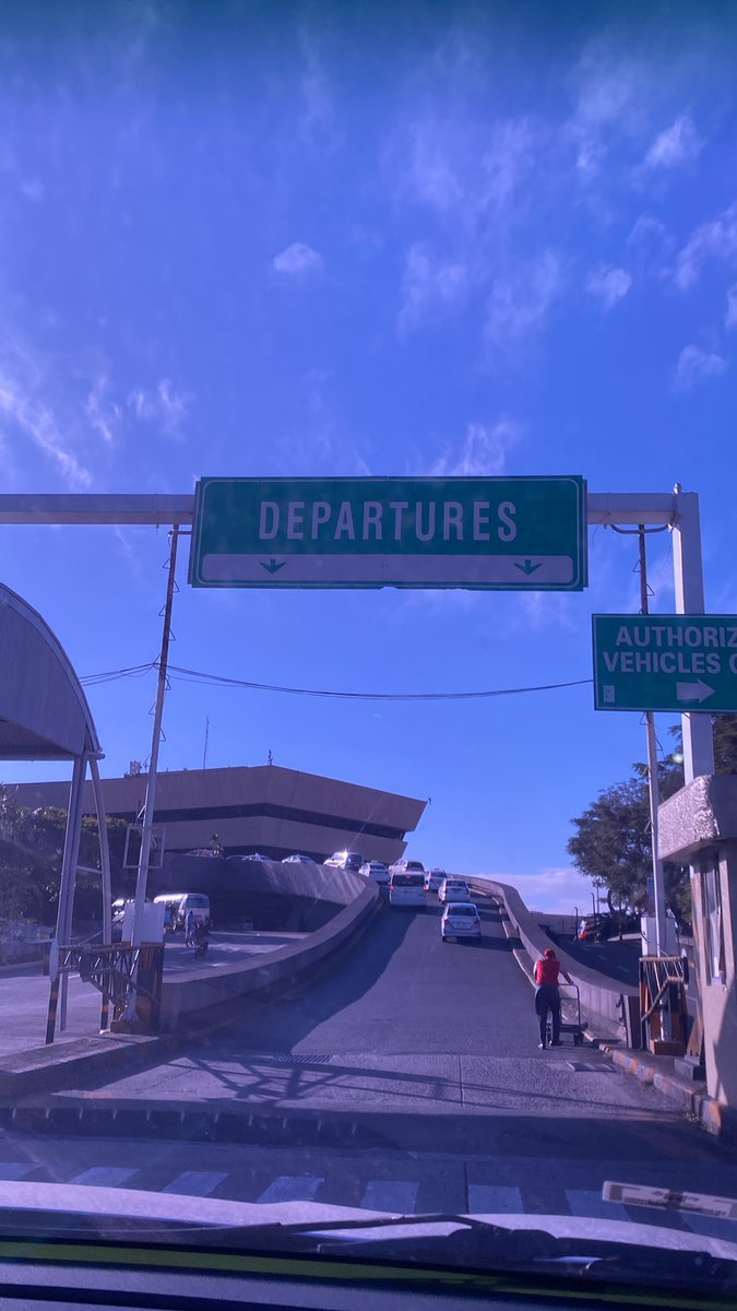 JeanClaudette_'s tweet photo. Goodbye na, MNL

charot https://t.co/ledyunBfqS