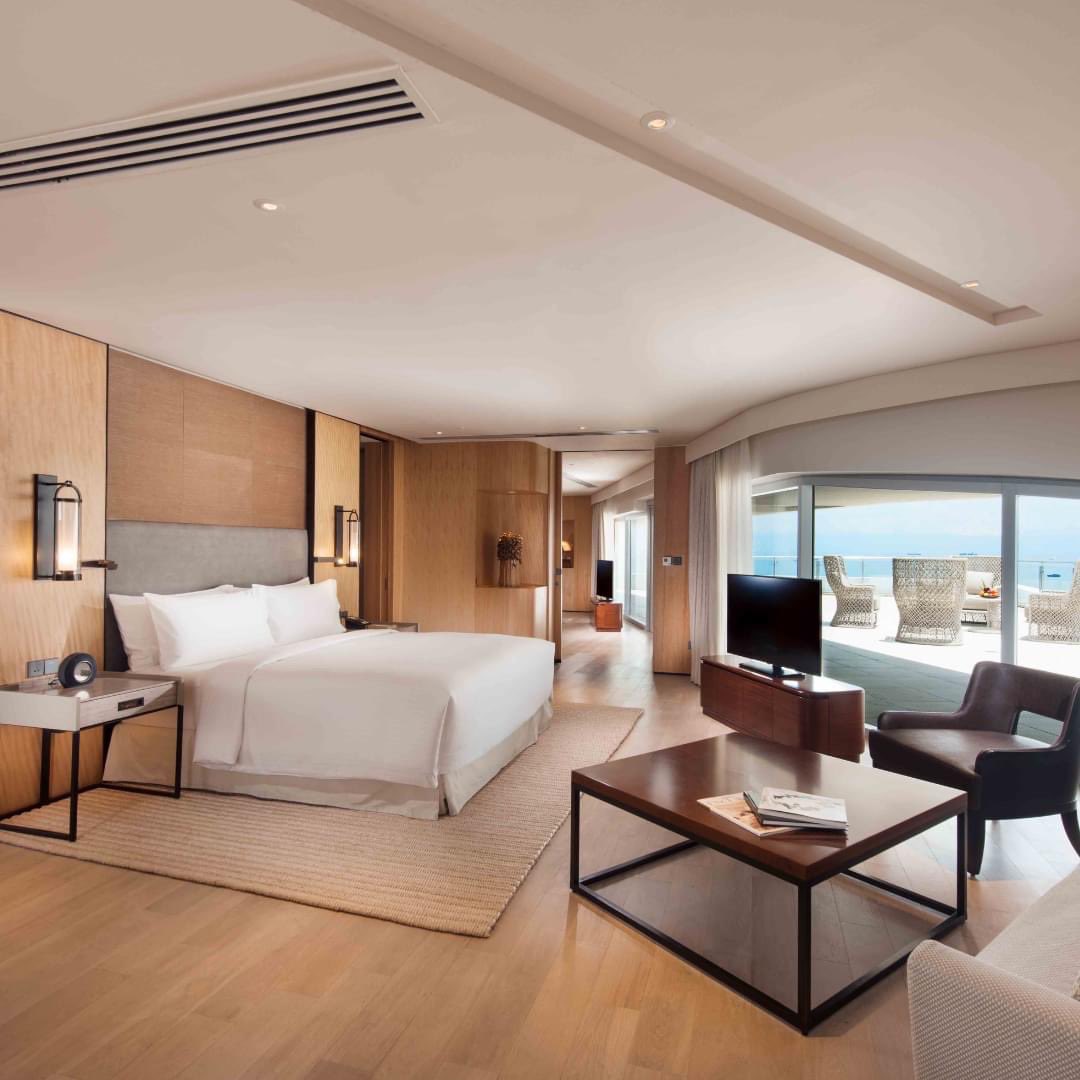 ConradManila's tweet photo. Two is better than one, and having membership perks is second to none! 
Make your #HiltonExperience twice as nice by enjoying Double Points on every stay.

Sign up now &amp; book #HiltonForTheStay at https://t.co/iOZHtjBIlJ https://t.co/92EqErbOHR
