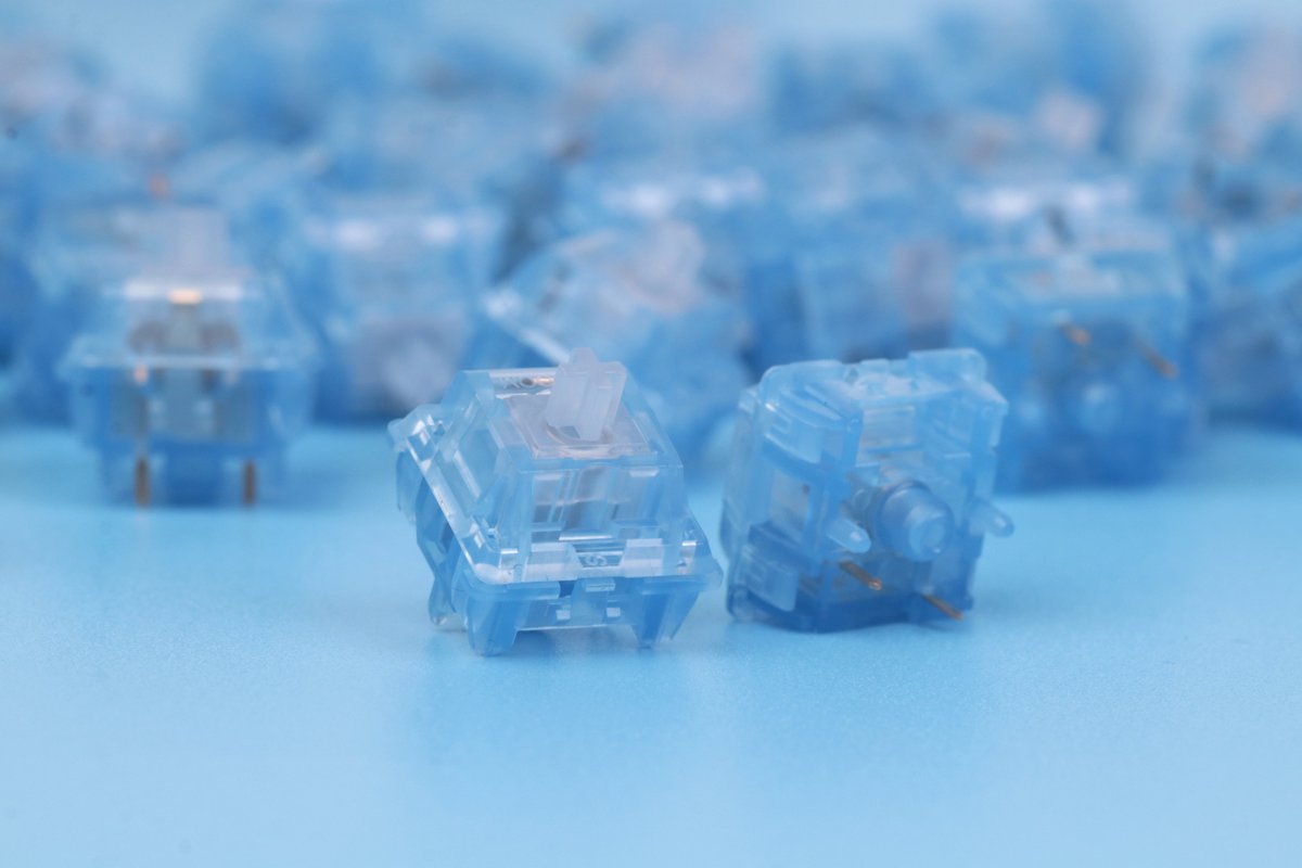 KiiBOOM_2022's tweet image. If you could only describe it in one word, what would you use? 
Me: Sapphire💙
#kiiboom #kiiboomkeyboard #keyboarddesign #mechkeyboards #gamingkeyboards #desksetup #homeofficesetup