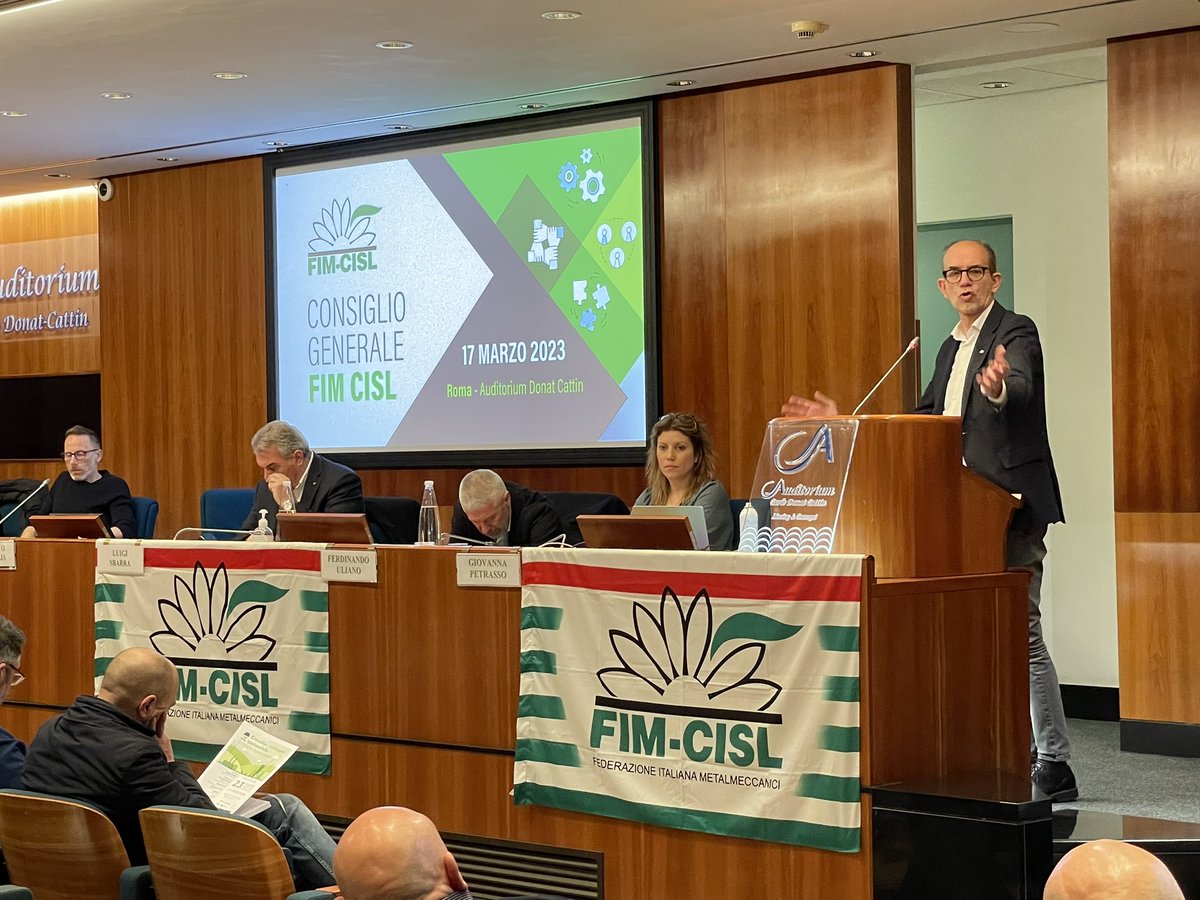 FIMCislStampa's tweet photo. #CGFIM #Benaglia #FIM: nella nostra azione sindacale, la contrattazione aziendale è fondamentale, detassare i premi di risultato, alzare il limite dei Flexible benefit. Molto deve fare il governo, ma i salari li alza la contrattazione https://t.co/ckqn5AhXf5