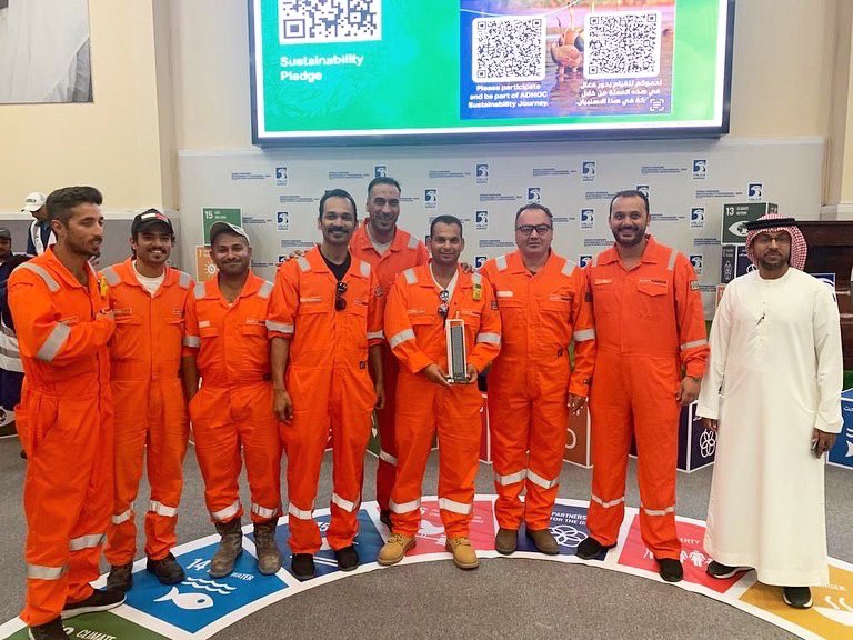 AMPS_official's tweet photo. We are happy to share we have received the “Sustainability Champion - Made in UAE” award during the ADNOC Onshore Sustainability Roadshow on “Maximum Energy, Minimum Emissions”. Our UAE Team presented the smart well testing unit and its capabilities towards a Net-Zero future. https://t.co/nhdfQVUhPz