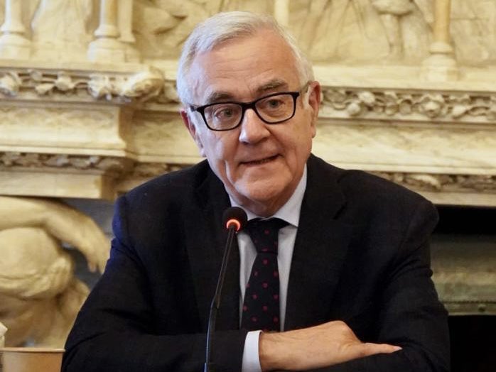 economiacat's tweet photo. 📸 El secretari d'Afers Econòmics i Fons Europeus @miquelpuigrapos participa en l'acte d'obertura de la darrera sessió del 5è #SimposiGarraf 'Estratègies de creixement i projecció de futur al Garraf', que organitza @NodeGarraf, a Sitges. https://t.co/qVHvetXQOx