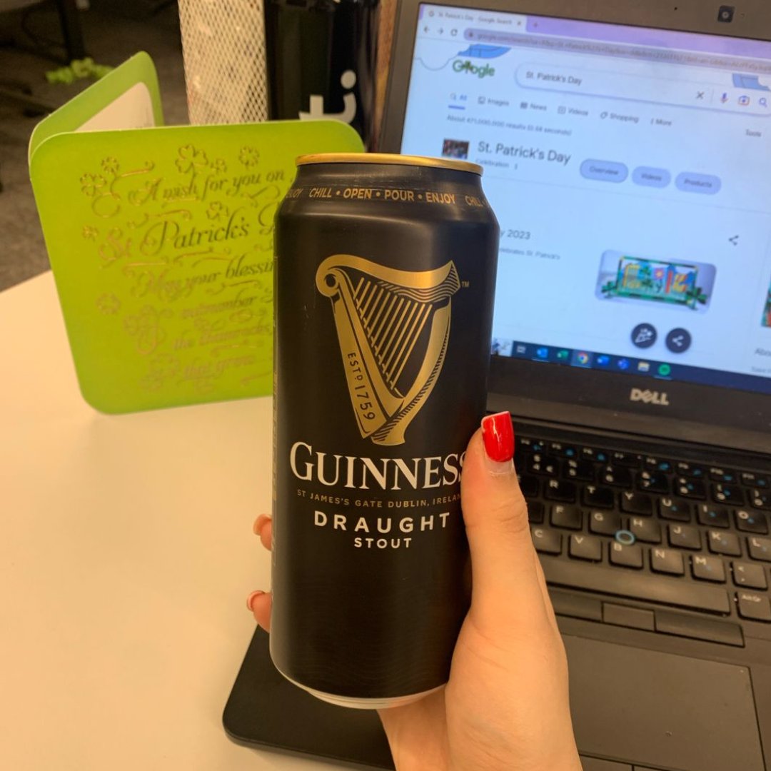 tact_it's tweet image. Happy St Patrick’s Day! ☘️

Here at tact. the celebrations are fully underway. 🇮🇪💚

What are you doing to celebrate? 🤔

Photo credit: Mica 📸
#StPatricksDay #tact #MakingTheConnection