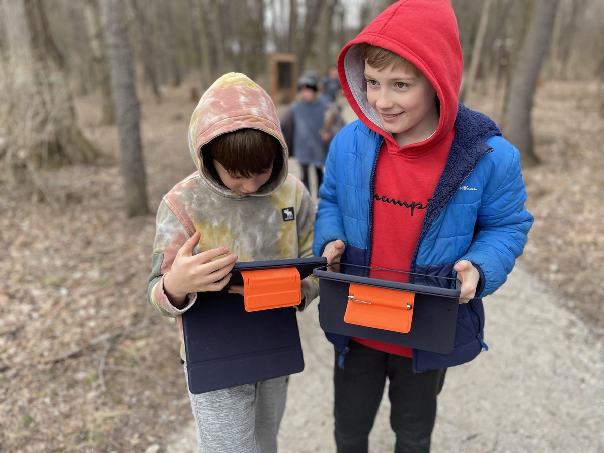 mrsjodihetman's tweet image. We love that we can use our iPads out in our Land Lab. Bringing technology into our peaceful retreat! #LandLab #WiFi #BestofBothWorlds #Science @BathElementary
