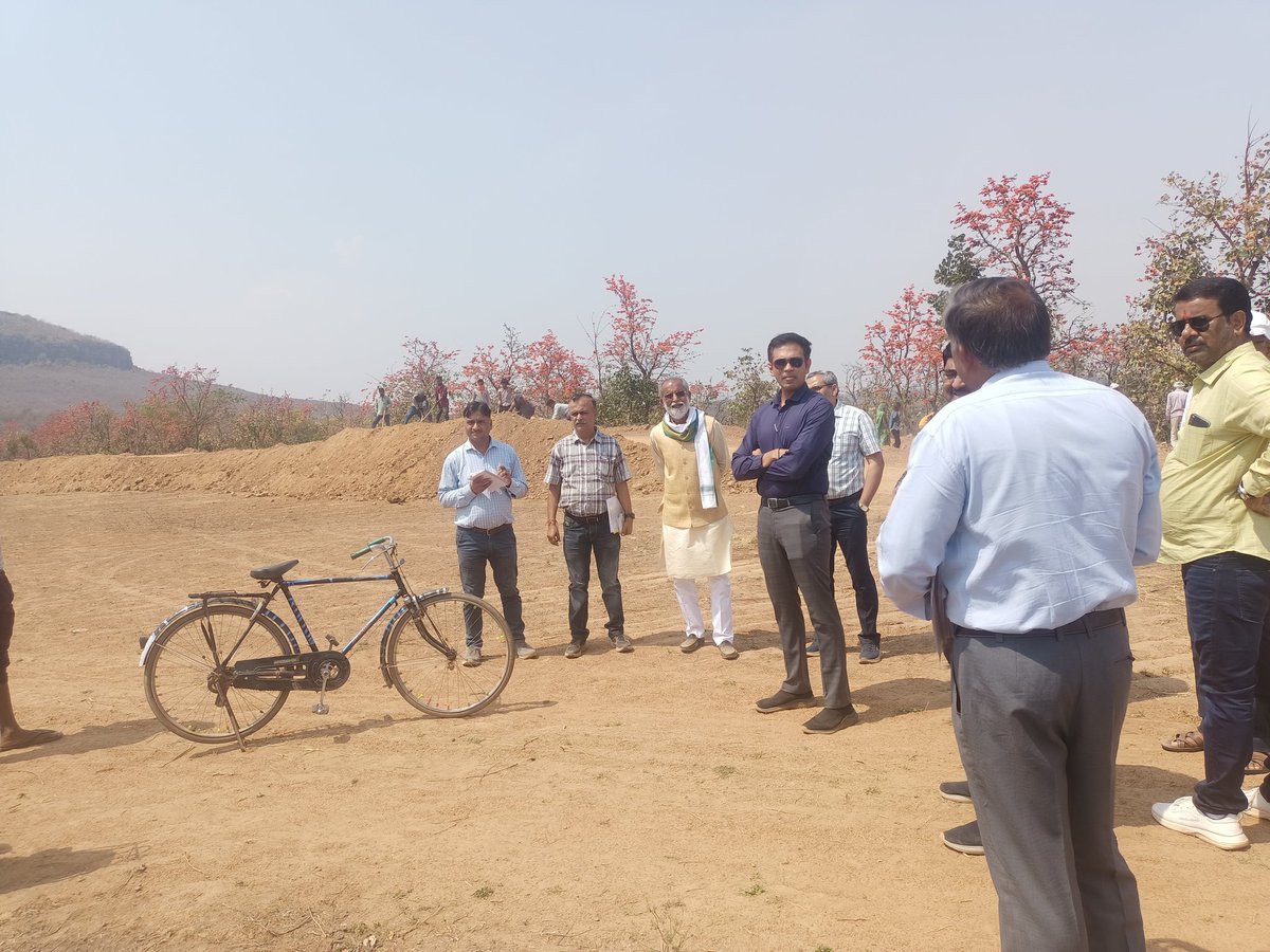 ग्राम पंचायत जनकहाई,केंचुआ निरीक्षण एवम जनपद जवा समीक्षा बैठक
m.facebook.com/story.php?stor…
<a href="/PMOIndia/">PMO India</a> 
<a href="/CMMadhyaPradesh/">Chief Minister, MP</a> 
<a href="/minprdd/">Panchayat and Rural Development Department, MP</a> 
<a href="/JansamparkMP/">Jansampark MP</a> 
<a href="/RewaCollector/">Collector Rewa</a>