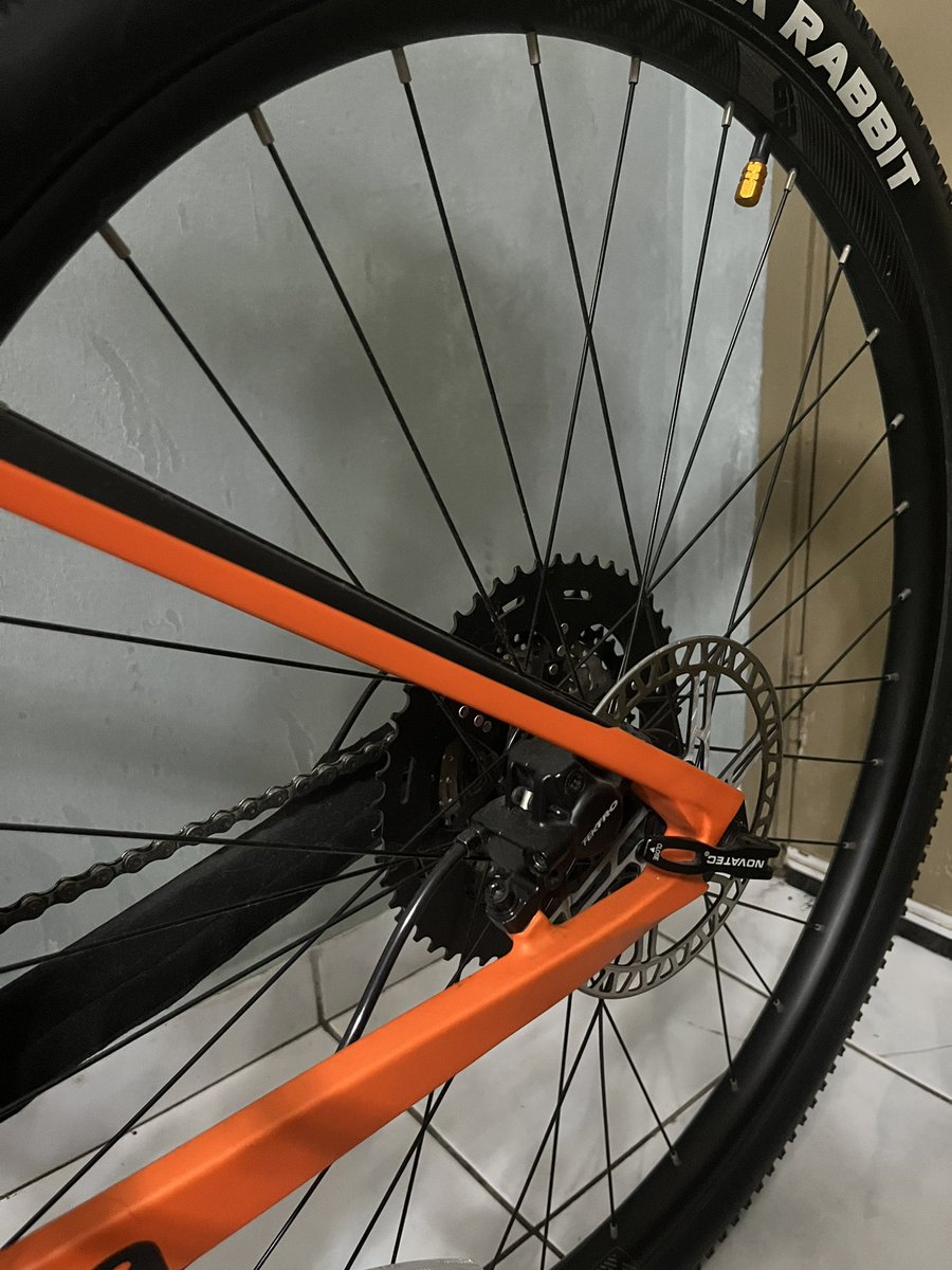 lovshopink's tweet photo. Mtb Camp Pro Lite 9.2🚲
RM2800(bleh nego)
Frame = Carbon
Frame size = 15.5"
Wheelser = 29er
Fork = Air Fork
Groupset = Shimano Deore 1 X 12speed
RD = Shimano Deore 12speed
Crank = Shimano Deore
Tektro hydraulic brake
Condition = 9.5 (Like New)
Location = Subang Bestai/ Elmina https://t.co/EE23chLzao