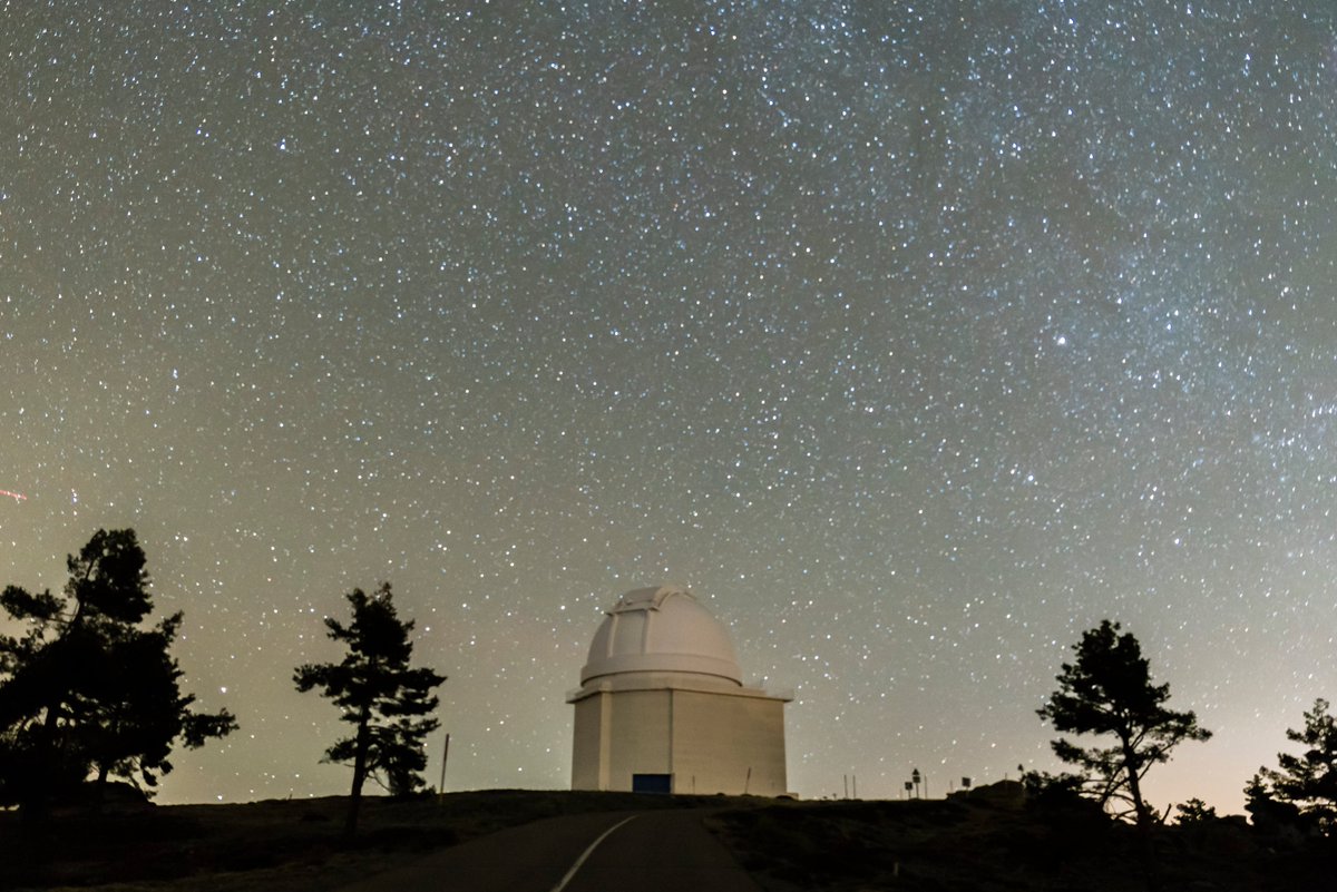 🌞🔭🪐💫Conoce la red de centros de divulgación, observatorios y planetarios disponibles en #Andalucía que puedes visitar para seguir descubriendo el universo.

 #ElSéptimoCielo 👉ow.ly/bYXZ50NkUpA

#turismo #turismocientifico #andaluciaciencia