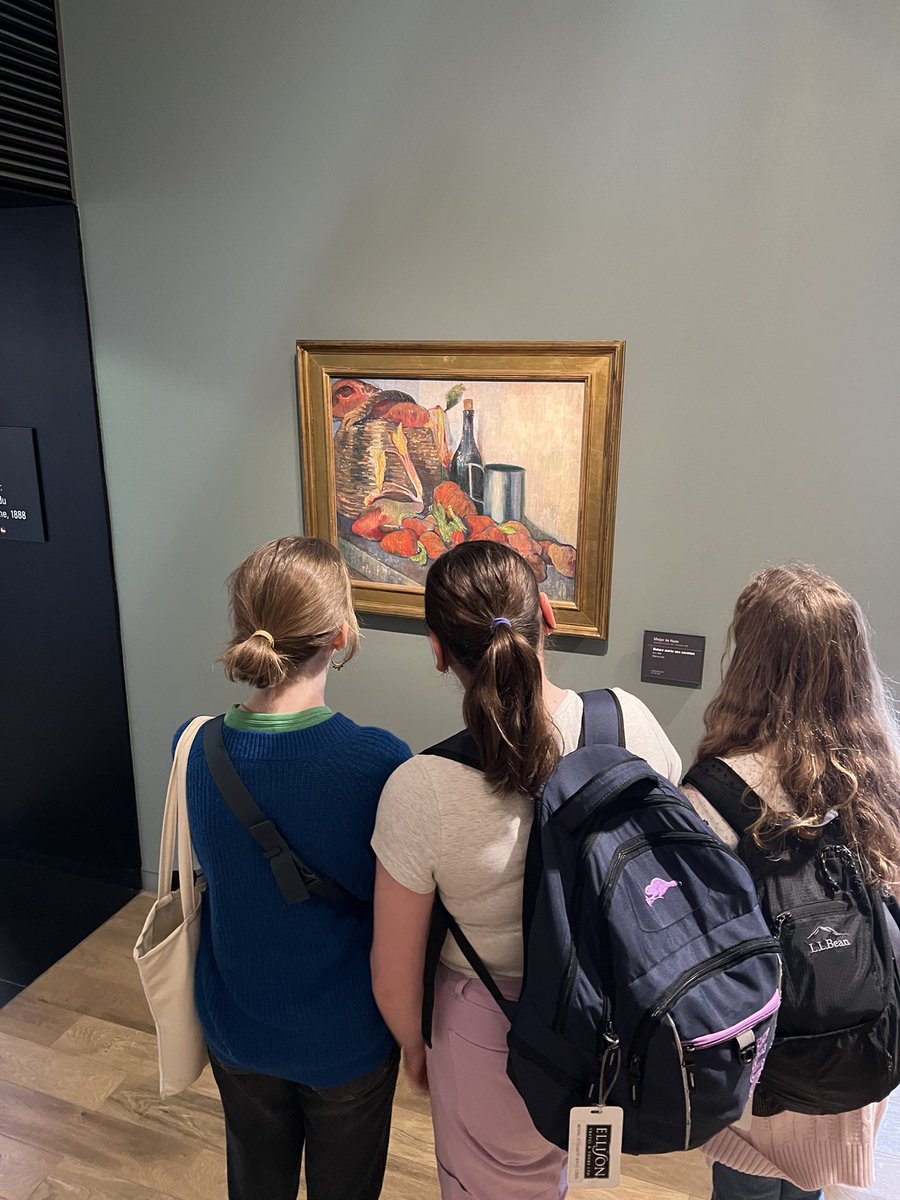 MontcrestEurope's tweet photo. Enjoying the art at the Musée D’Orsay. Some of our students were even sketching on paper and the sketch apps on their phones ❤️ https://t.co/VpbDUX9rmI