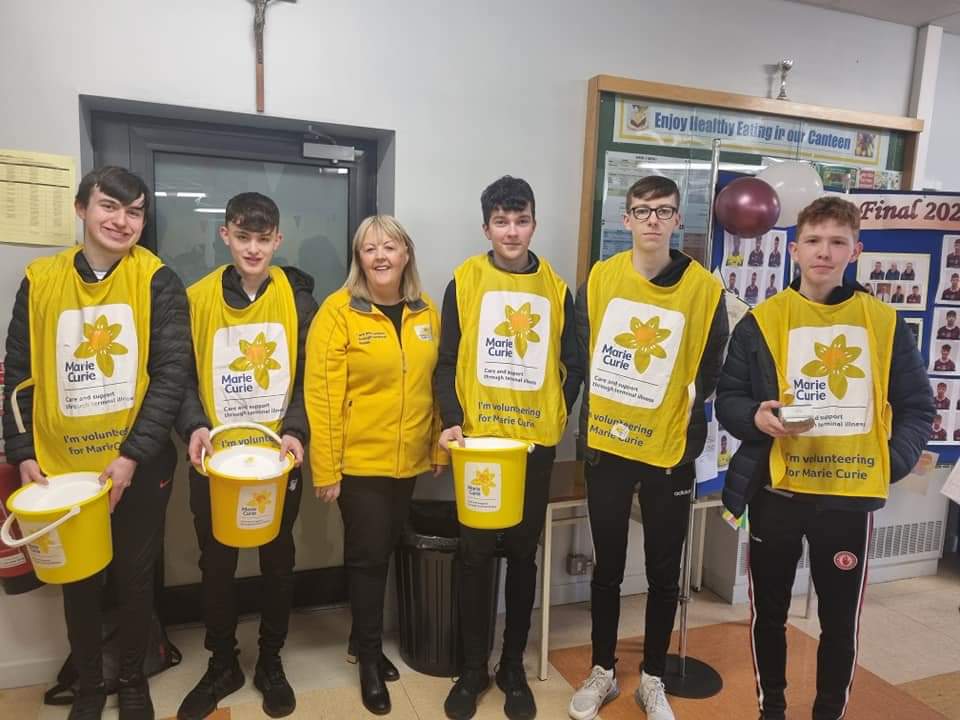 cbsomagh's tweet photo. Great excitement at the pre-match breakfast, in the classrooms and on the buses.
Flags, banners, face-paints, drums and Eddie the teddy at the ready!
#hoganforomagh #CBSCommunity https://t.co/2i8kSmU4FK