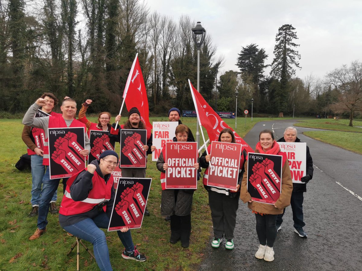 GerryCarrollPBP's tweet photo. Joined workers from the Ulster Folk and Transport museum this morning who are out on strike against pathetic pay offers from management and degrading terms and conditions.

@nipsa https://t.co/Aby18O4atz