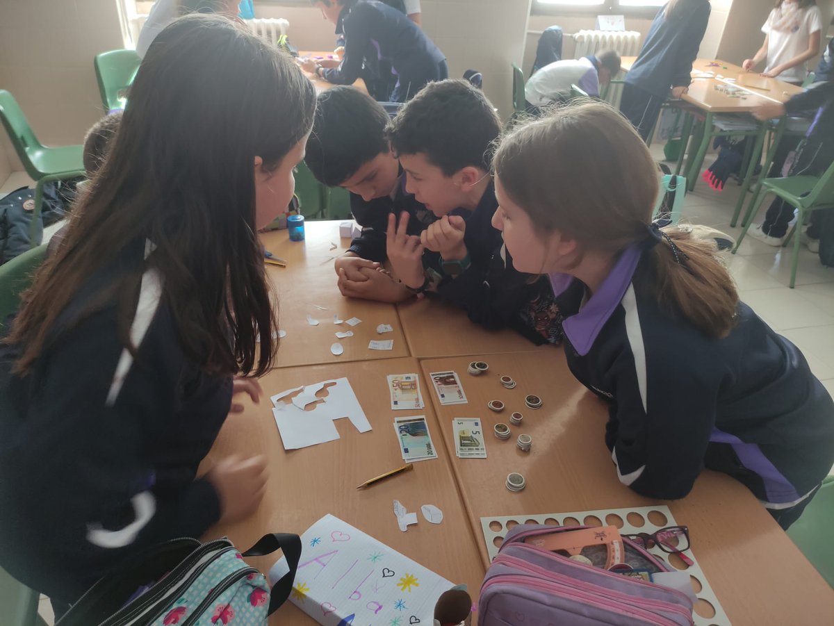 ¡En 4°E.P estamos aprendiendo cómo manejar el dinero de una forma muy divertida! #matemáticas #somosasunción #dalelikeysíguele