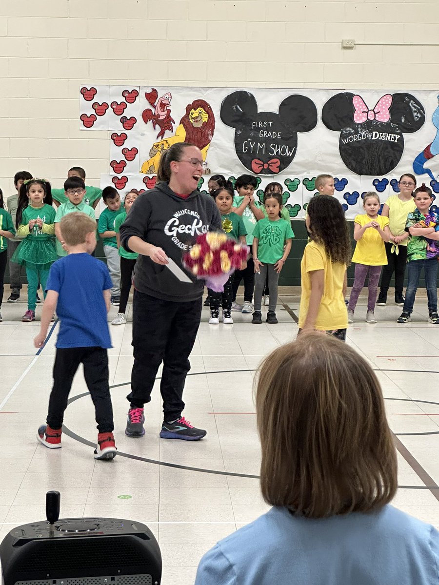 Our 1st grade Gym Show was fabulous!  Our students really demonstrated the skills they are learning in PE! Thanks Mrs. Bacon &amp; the 1st grade staff!  Well done! #wgs118life <a href="/WaucondaGS118/">Wauconda G.S.</a> #d118life