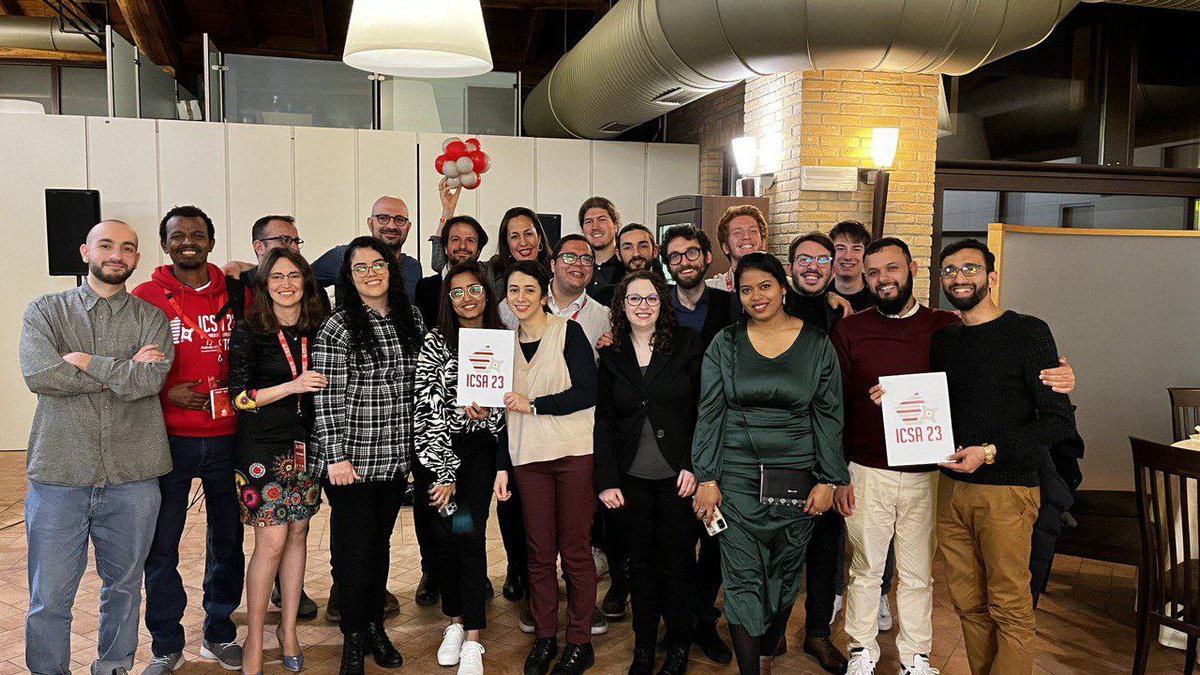 Some #ICSA2023 pictures about awards proclamation!... and also symbolic awards to the great local organization staff! 👏 <a href="/ipekozkaya/">Ipek Ozkaya</a> <a href="/muccinihenry/">Henry Muccini</a> @patricia_lago