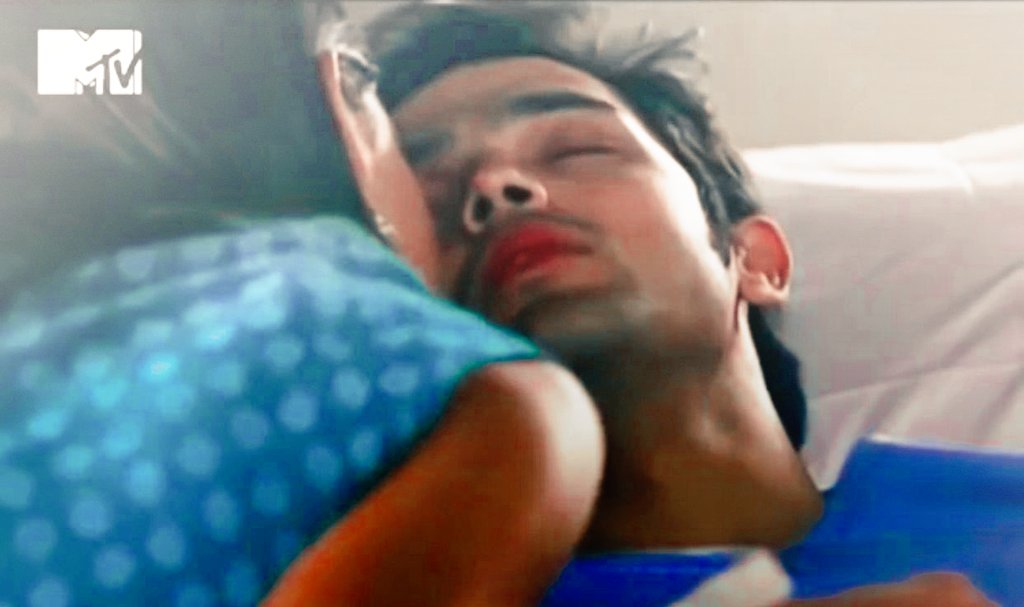 Preethi_70's tweet photo. no one can love manik the way nandini does <33 https://t.co/W1Haw58oMl