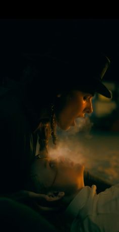jshaw_six's tweet image. The thief in the night
Stealing my dreams as I #sleep
Each morning I feel the empty cavity
Something dear to me is missing
And only the ragged image remains
#vss365