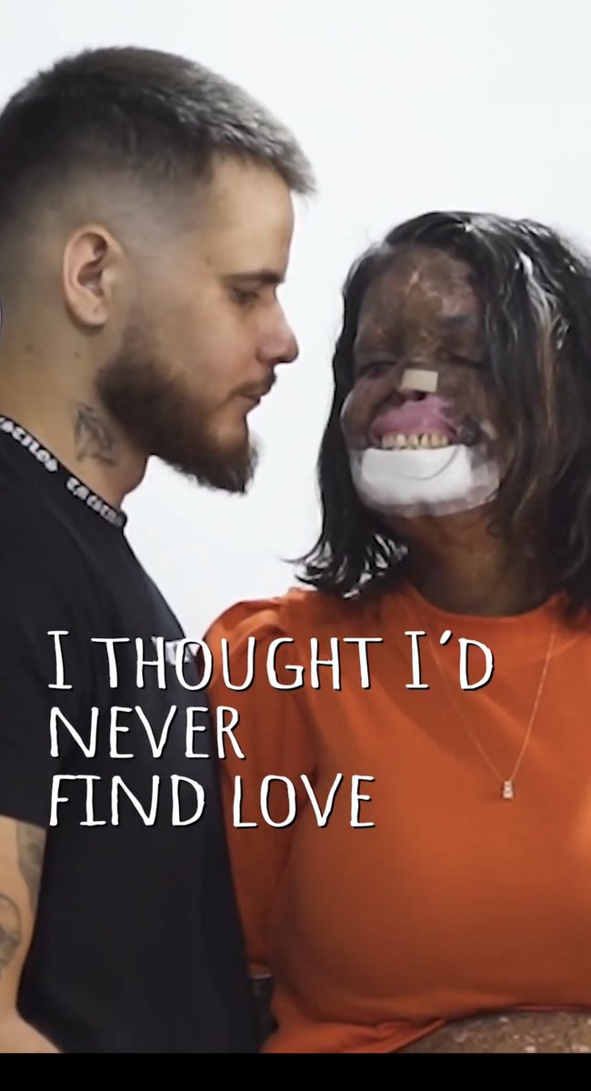 PawsNklaws's tweet photo. @TeaserPrank2_ Upon everything.  And she still find love or she no find Love??   😂😂 https://t.co/Z4O0Fx5lBc