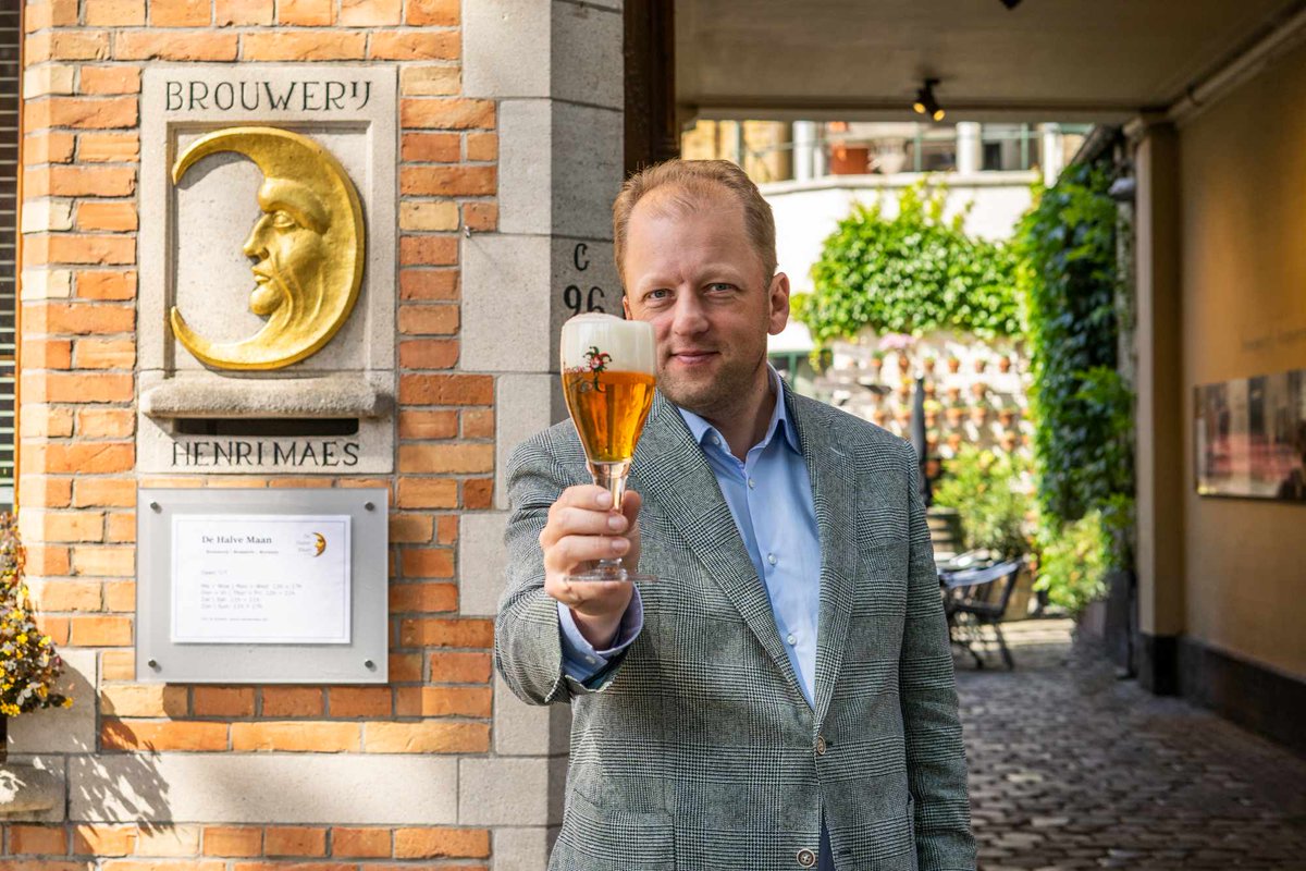 Hoe wapent brouwerij De Halve Maan zich voor de toekomst? We vroegen het aan onze future thinker Xavier Vanneste 🌙🃏🍺
👉🏻 pomwvl.be/ondernemersver… #samenondernemen