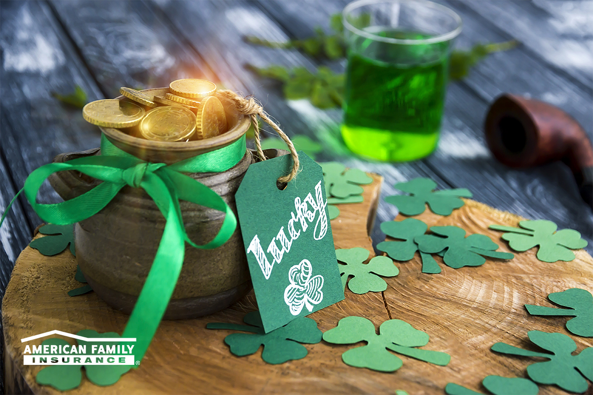 SSmuckerAmFam's tweet photo. Happy St. Patrick’s Day! We feel lucky every day to have great customers like you! Do you have a good luck charm? ☘️ https://t.co/Y7kmcAnT7C
