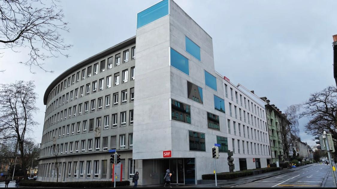 PerinatalMW's tweet photo. Honoured to be invited to @bfh_hesb #Bern to talk about #AdvancedMidwiferyPractice in #perinatalmentalhealth 🇮🇪 What a day to be here! #StPatricksDay2023 https://t.co/3T2A6GVPGP