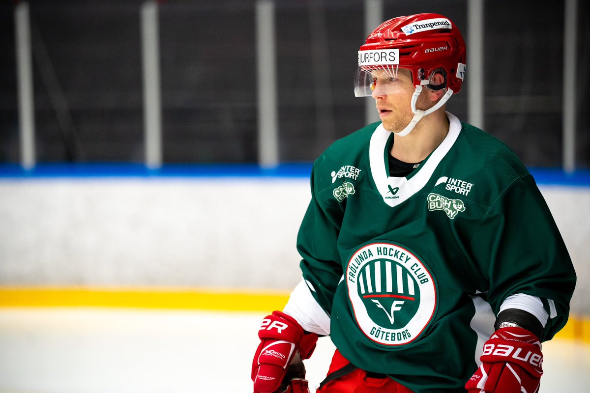 frolunda_hc's tweet photo. Vi gör oss redo! https://t.co/m8pm2zaJo3