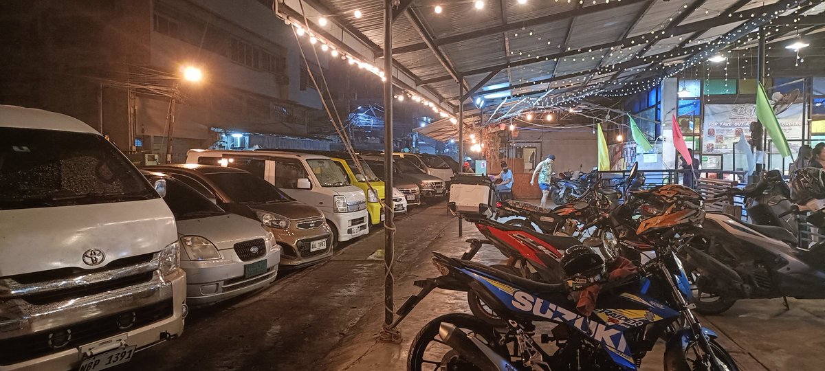 NHAtripper69's tweet photo. 🚨 Hello sa lahat. Nag ulan 🌧️ tambay sa muna #CDOmarket #CDOtripper https://t.co/uDvO73Ll29