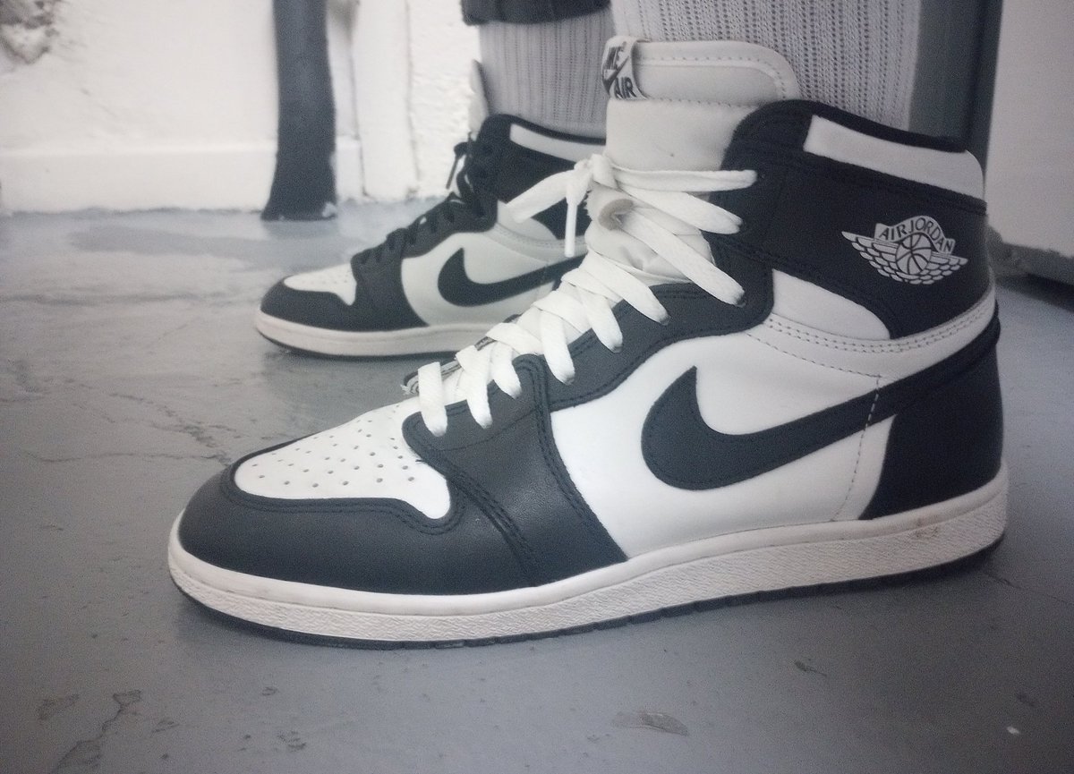 HeC0achEmWell_'s tweet photo. ... 🔥🔥🔥🤧😍😍🤧🔥🔥 .. About Yesterday..
 "Jordan 1 High "85 BlK &amp; White"  "##TurnsHeads
 ...Now Yall Kno Yall Definitely Not Fuckin wit Me if these Ain't in Yo VAULT!! 🔥🥴 ... "##VeryLimited" 🐼
"##SneakerFiles "##KicksInFiRe" 🔥⚠️🔥 "##CheckMyFOotWork"  "##KotD" https://t.co/vPlmr45rHu