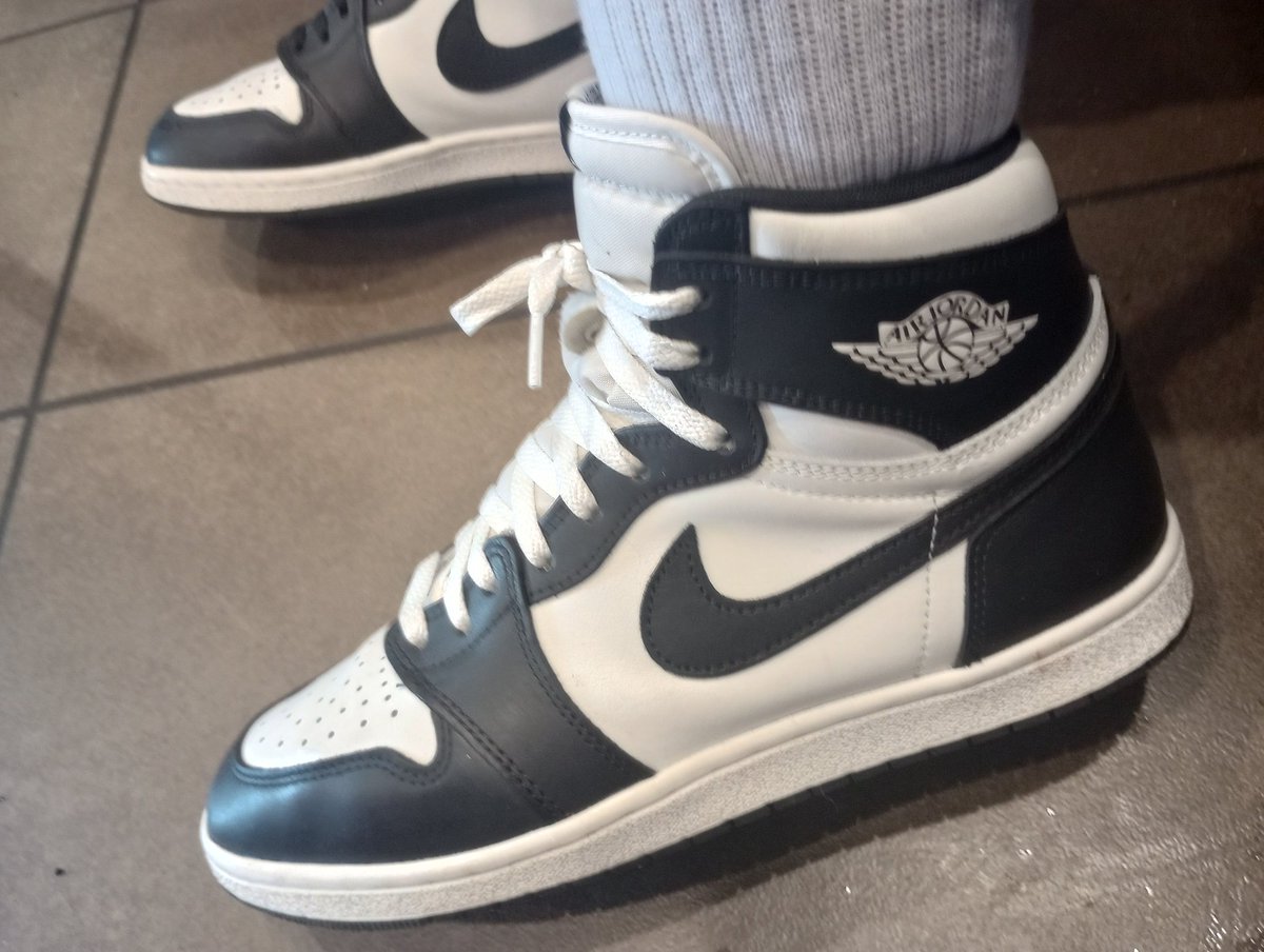 HeC0achEmWell_'s tweet photo. ... 🔥🔥🔥🤧😍😍🤧🔥🔥 .. About Yesterday..
 "Jordan 1 High "85 BlK &amp; White"  "##TurnsHeads
 ...Now Yall Kno Yall Definitely Not Fuckin wit Me if these Ain't in Yo VAULT!! 🔥🥴 ... "##VeryLimited" 🐼
"##SneakerFiles "##KicksInFiRe" 🔥⚠️🔥 "##CheckMyFOotWork"  "##KotD" https://t.co/vPlmr45rHu