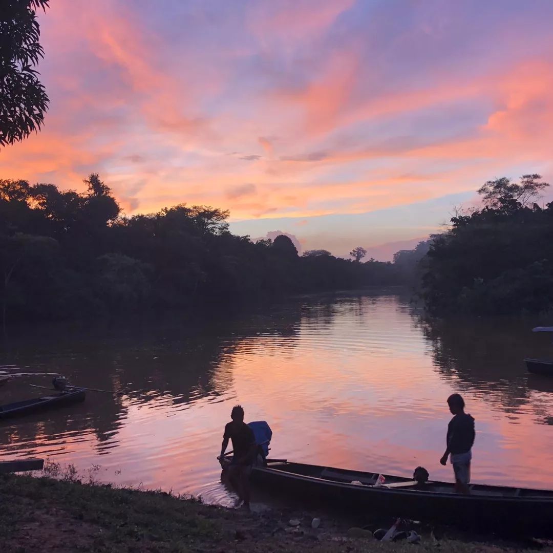 reishonger's tweet photo. Onze redactrice Eveline ging vijf dagen op pad in het hart van de Colombiaanse Amazone: https://t.co/tmphsIdHuk #reishonger #Colombia #Amazone #reizen https://t.co/P9w4EJhJX9