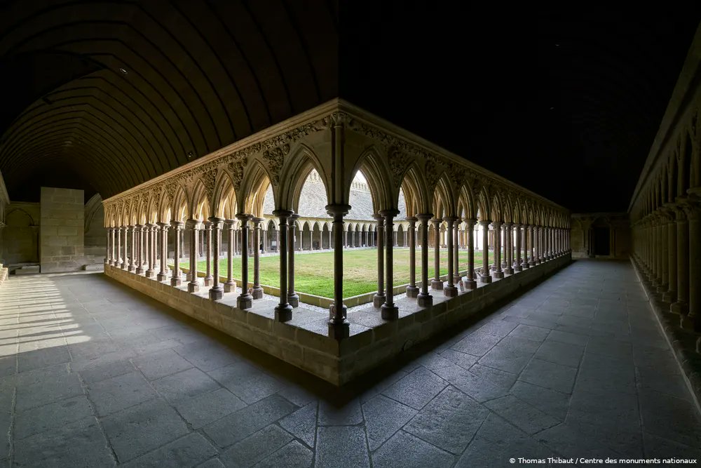 La visite immersive de l’abbaye du #MontSaintMichel, c’est ce soir ! 🗓️
Grâce à <a href="/Conferentia_fr/">Conferentia</a>, découvrez ce célèbre monument tout en restant chez vous, à 18h30. 
conferentia.fr/conferences/pa…