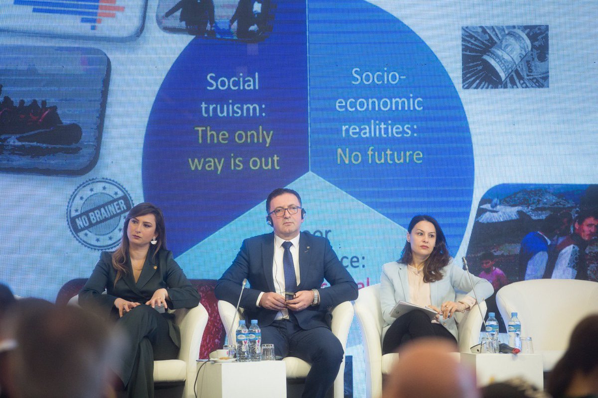 raysalbania's tweet photo. 🔗Started day 3️⃣ of the Tirana International Symposium on Crime Prevention W opening remarks from high level representatives from the Ministry of Interior, Shkodra Municipality &amp; Elbasan Municipality #TISCP https://t.co/hRS5hhEEGD