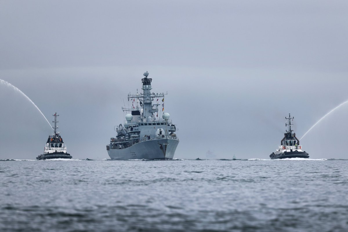 HMNB Portsmouth tweet media