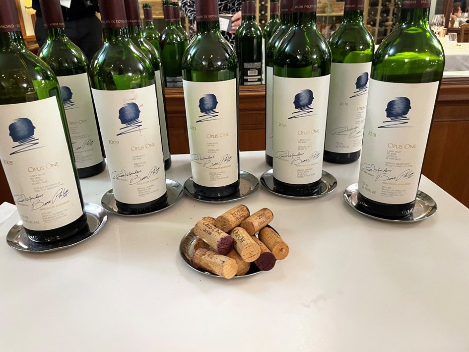 Dîner d’exception iDealwine | Retour sur une verticale Opus One dlvr.it/Sl2XDn