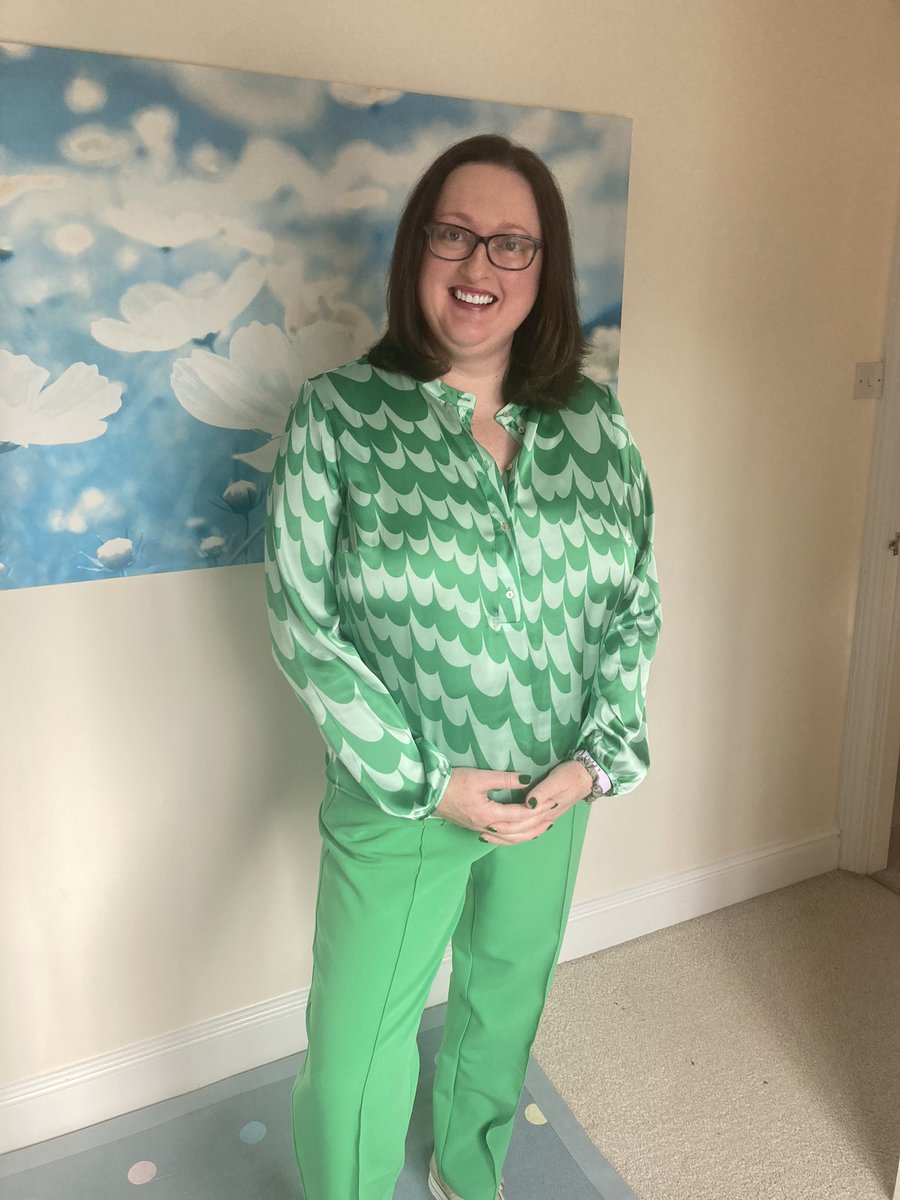 I’m ready, but would I clash?!! 😉☘️